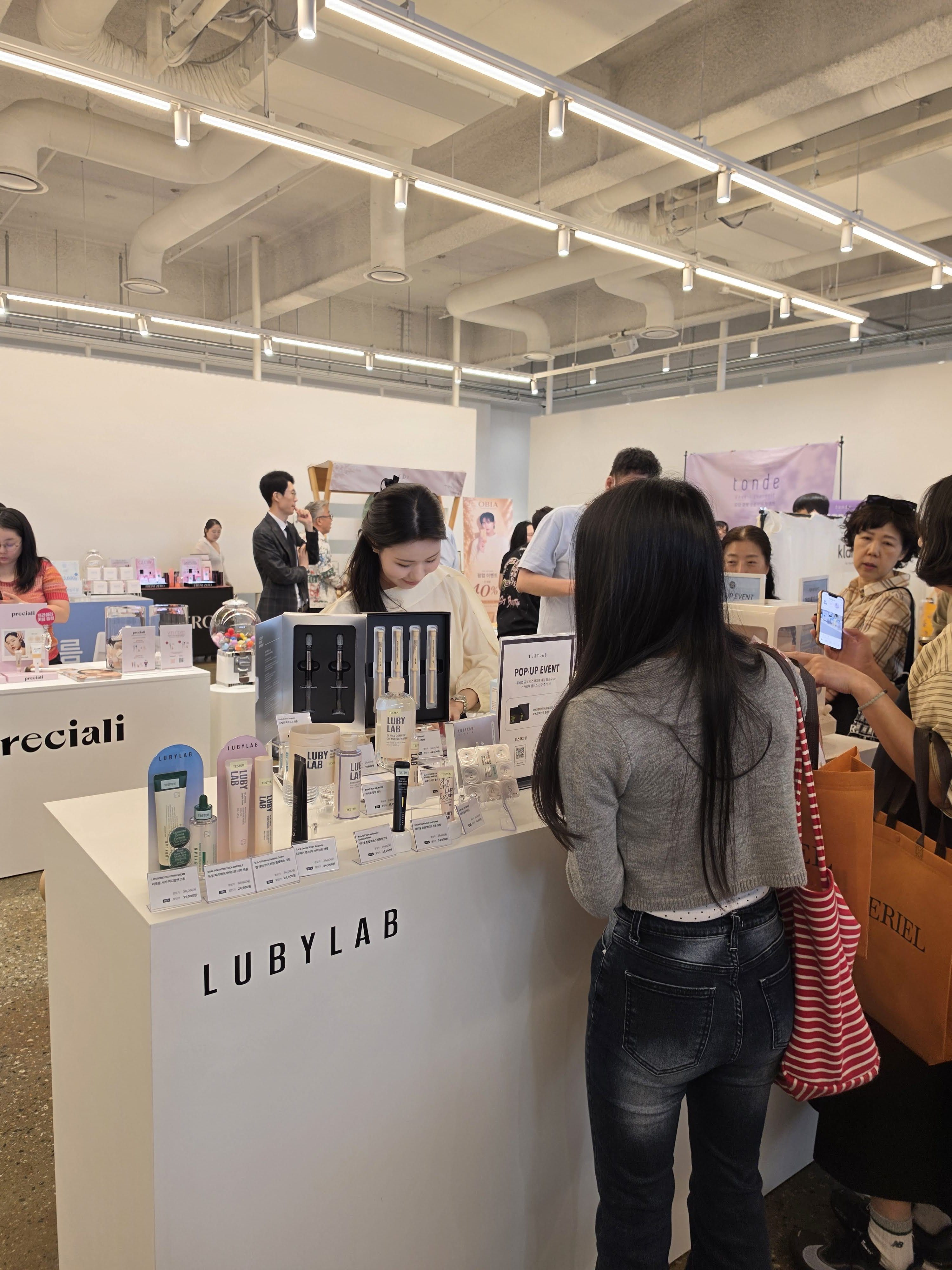 Trải Nghiệm LUBYLAB Pop-Up Store tại Seongsu